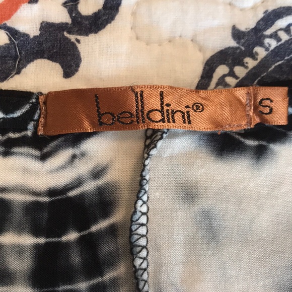 Tie Dye Asymmetrical Hem Tunic Top - Picture 7 of 8